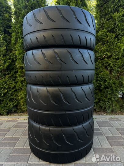 Toyo Proxes R888R 285/35 R20 и 315/30 R20 101Y