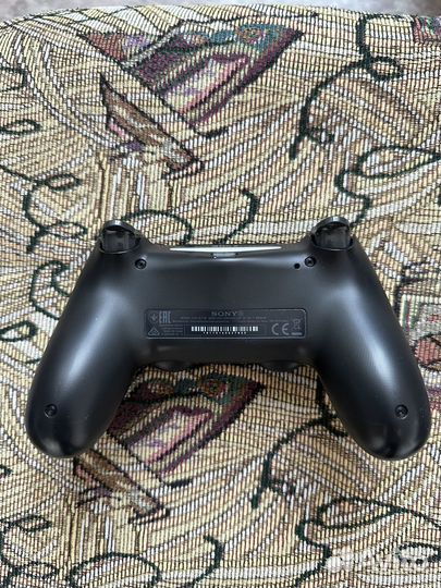 Оригинальный геймпад dualshock 4 + держатель