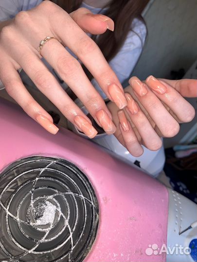 Мастер маникюра