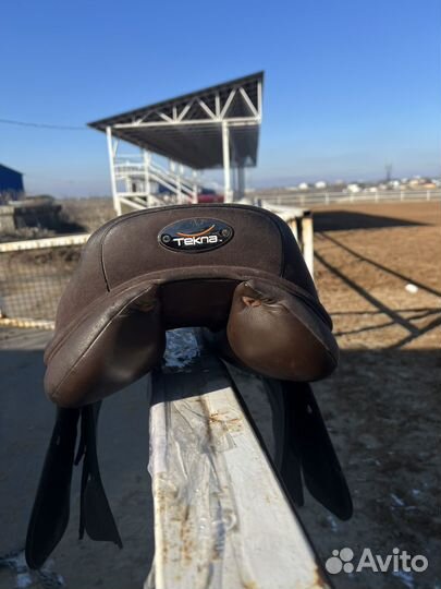 Седло для лошади конкурное