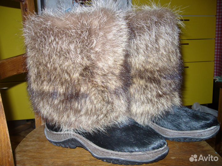 Натуральные унты 