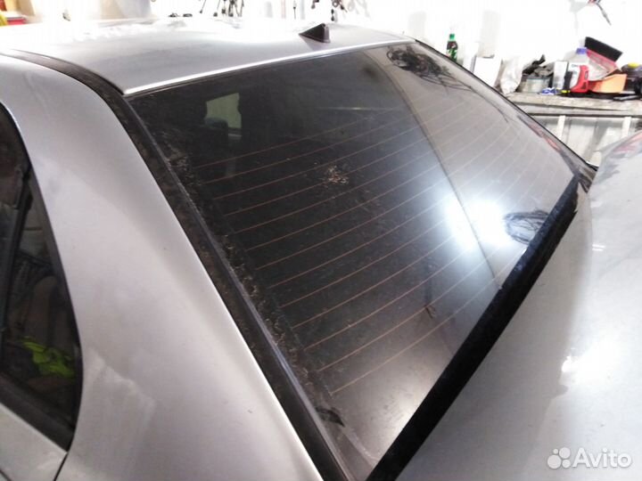 Заднее стекло Mitsubishi Lancer 9