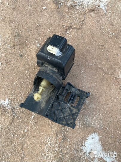 Корректор фары Volkswagen Polo 5 sedan