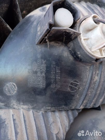 Фонарь задний Kia Carens 1 FC