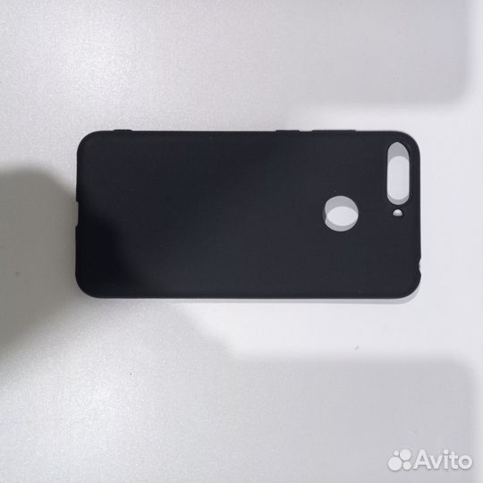 Чехлы на телефон