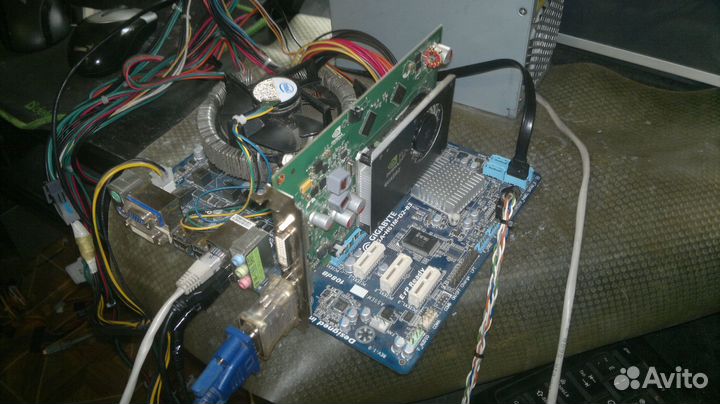 Gigabyte GA-H61M-D2-B3 (rev. 1.0) (s. 1155 )