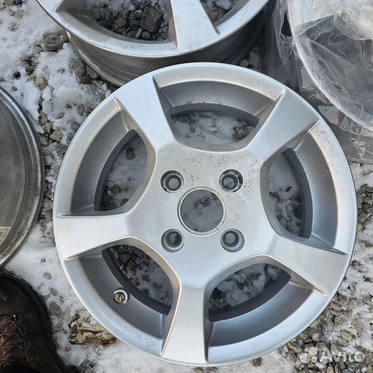 Литые R14 pсd:4x108 ет:47.5 DIA:63.4