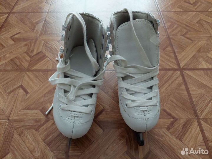 Удобные детские коньки Larsen