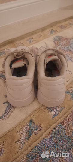 Кроссовки для девочки бу