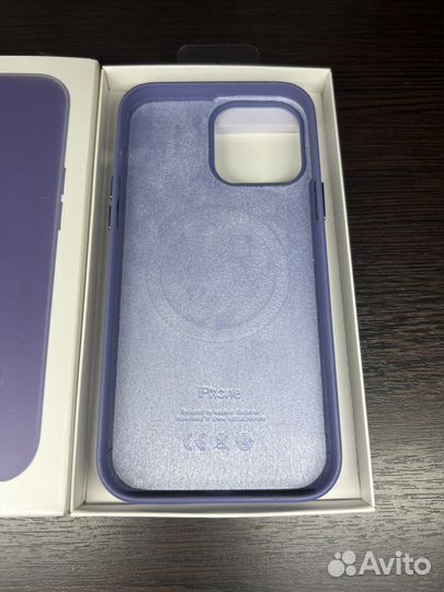 Кожанеый чехол iPhone 13 pro max сиреневый