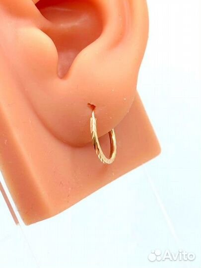 Золотые серьги