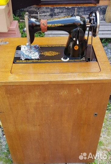 Швейная машинка 