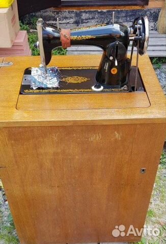 Швейная машинка 