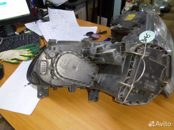 Фары VW touran (2003-2010)