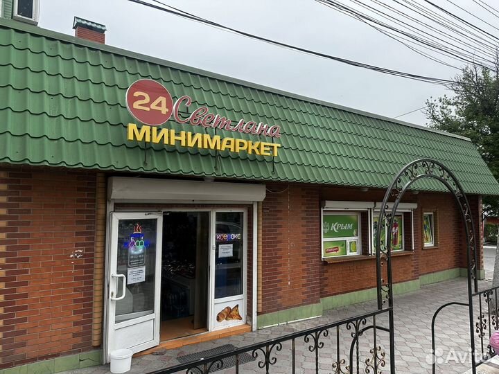 Продавец в продуктовый магазин