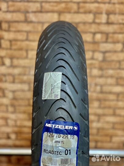 120/70 R19 Metzeler Roadtec 01№120