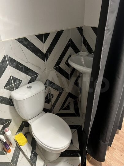 Комната 6 м² в 1-к., 1/3 эт.