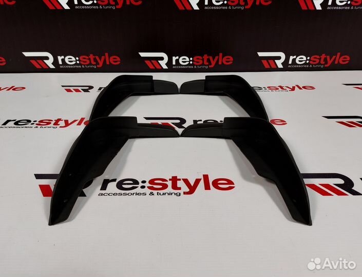 Брызговики Nissan Tiida 11