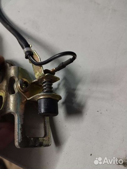 Концевик багажника Solano 620