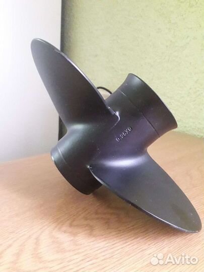 Винт для лодочного мотора