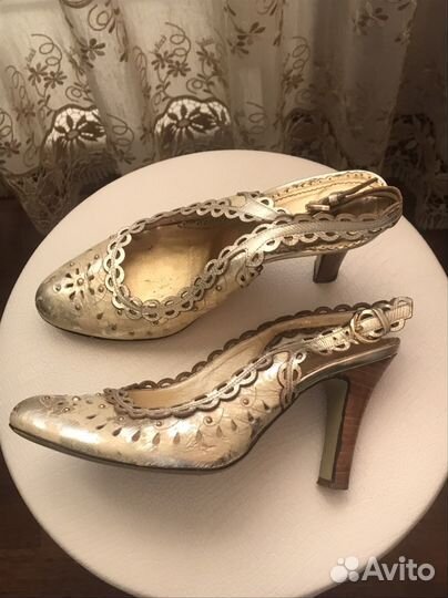 Босоножки женские