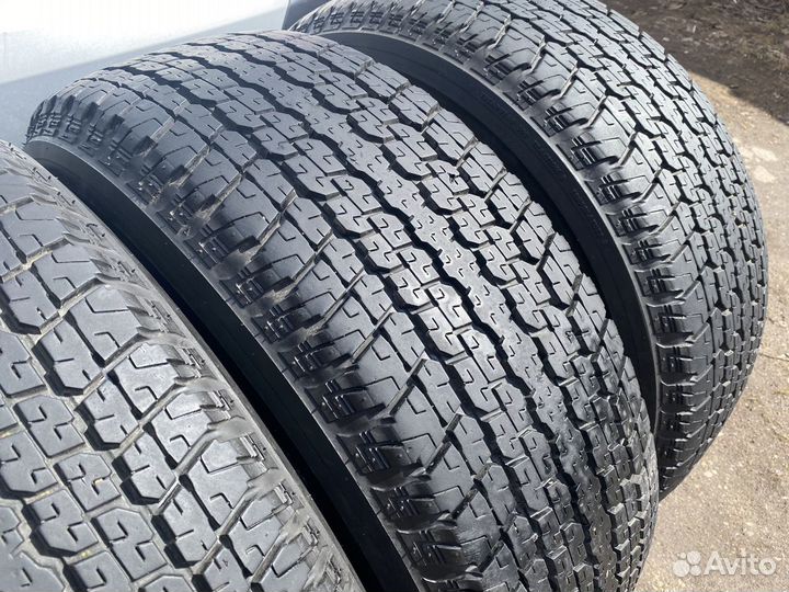 Bridgestone Dueler H/T 275/65 R17