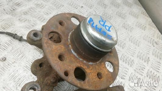 Ступица передняя правая mercedes benz C-class W203