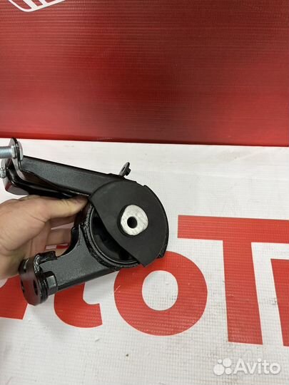 Подушка двигателя Toyota Corolla e150 задняя