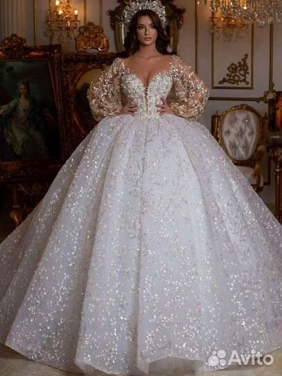 Свадебное платье