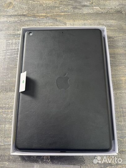 Чехол кожаный iPad 9 2021 10.2