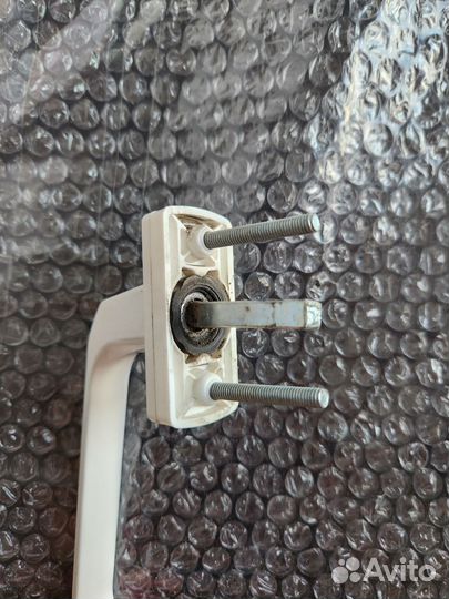 Пластиковые оконные ручки