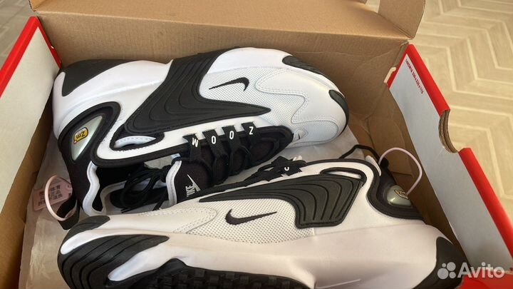 Кроссовки новые