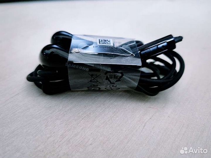 Нгарнитура Samsung