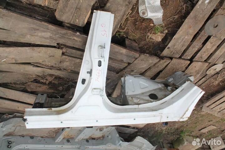 Порог левый Nissan Almera G15