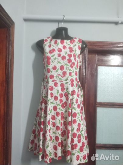 Платья р-р 42-44