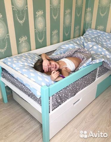 Детская деревянная кровать-тахта