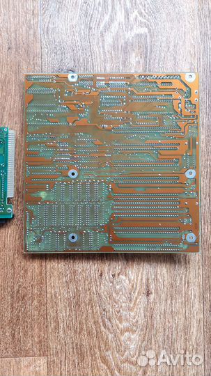 Ретро материнская плата IBM PS-XT с видеокартой
