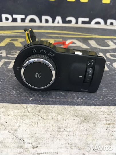 Блок кнопок Chevrolet Cruze 1 F18D4 2009-2015