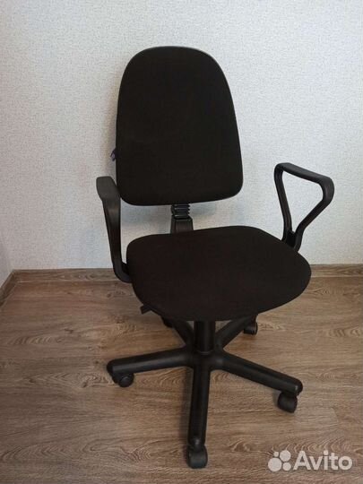 Компьютерное кресло