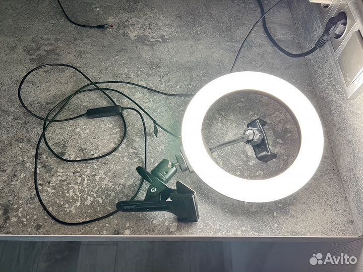 Кольцевая лампа 26 см