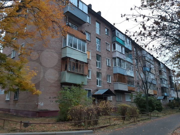 2-к. квартира, 43 м², 2/5 эт.