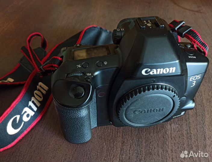 Идеал Пленочный зеркальный фотоаппарат Canon EOS 3