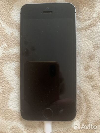 Телефон iPhone 5s