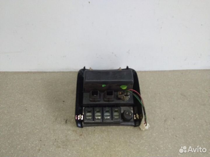 Консоль Geely emgrand EC7 2008