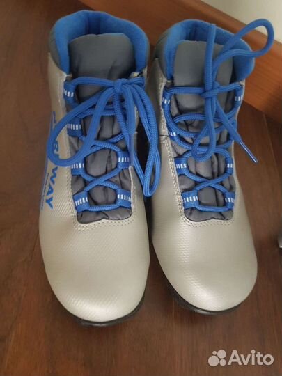 Лыжные ботинки nordway 35р