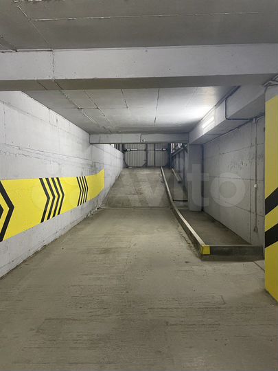 Машиноместо, 21 м²