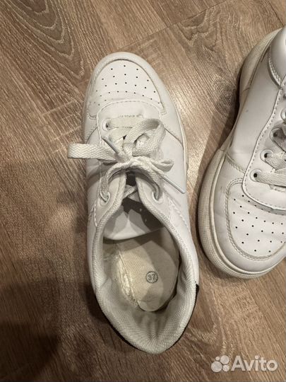 Кроссовки женские 37-38 размер