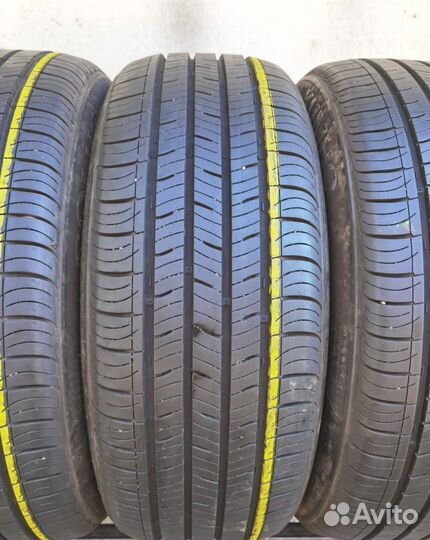 Kumho Solus TA31 215/55 R17 94V
