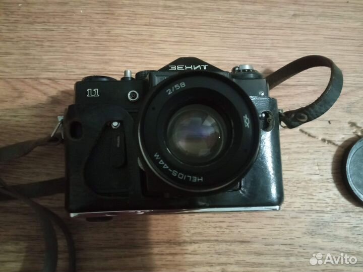 Пленочный фотоаппарат зенит