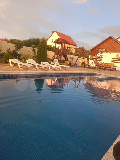 Комната 18 м² в 8-к., 1/2 эт.